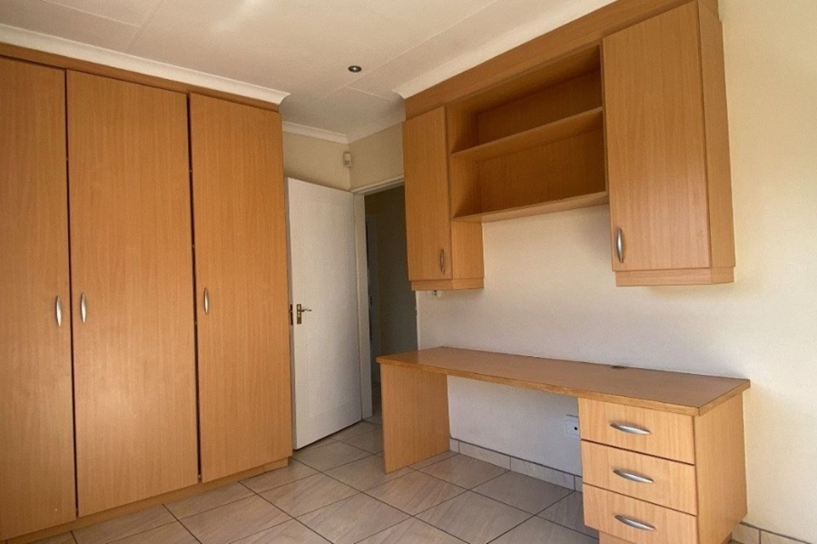 To Let 3 Bedroom Property for Rent in Craigavon Gauteng