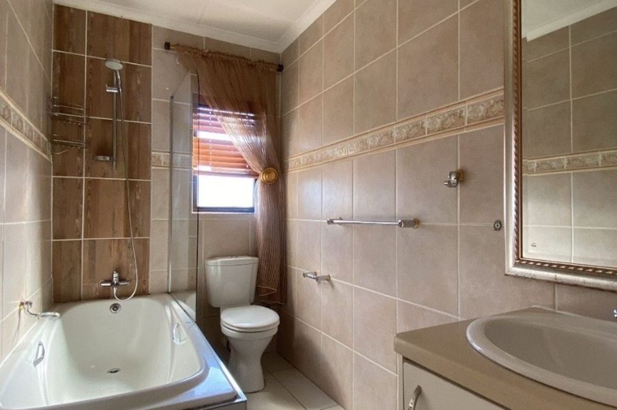 To Let 3 Bedroom Property for Rent in Craigavon Gauteng