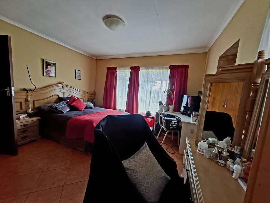 3 Bedroom Property for Sale in Krugersrus Gauteng