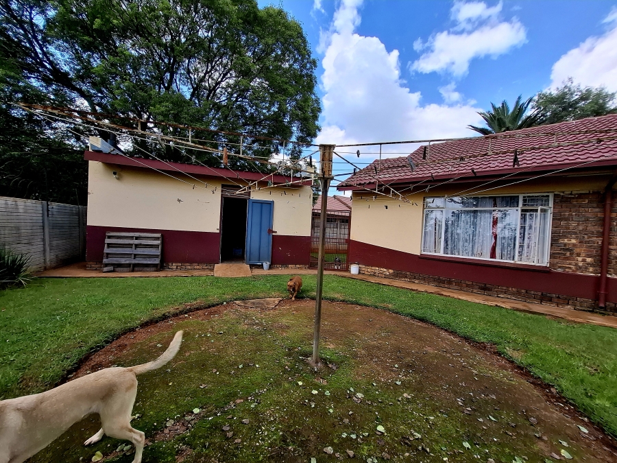 3 Bedroom Property for Sale in Krugersrus Gauteng