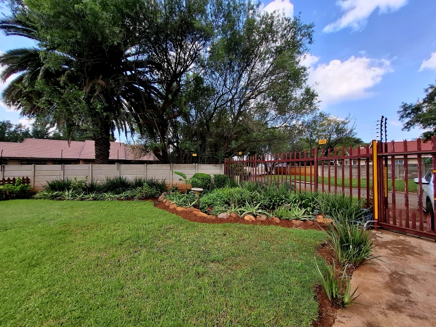 3 Bedroom Property for Sale in Krugersrus Gauteng