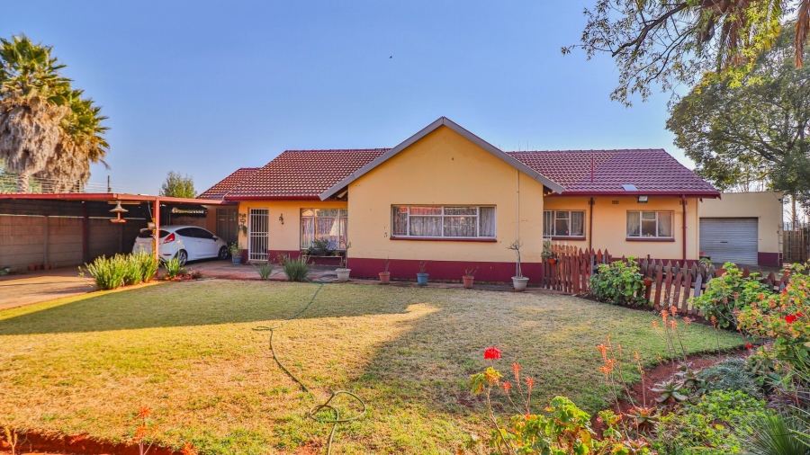 3 Bedroom Property for Sale in Krugersrus Gauteng