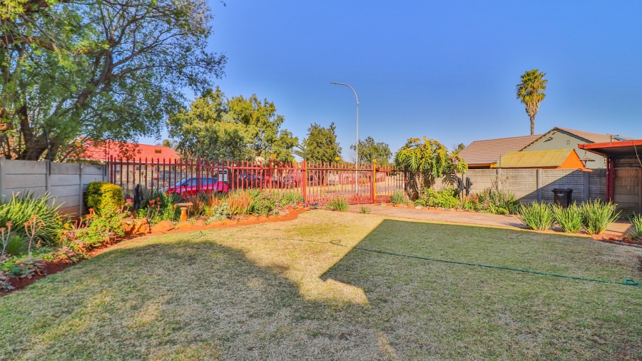 3 Bedroom Property for Sale in Krugersrus Gauteng