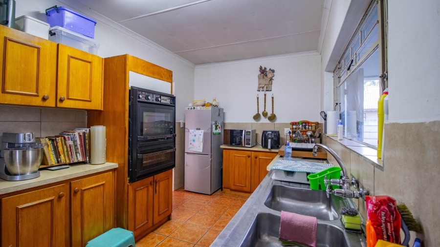 3 Bedroom Property for Sale in Krugersrus Gauteng