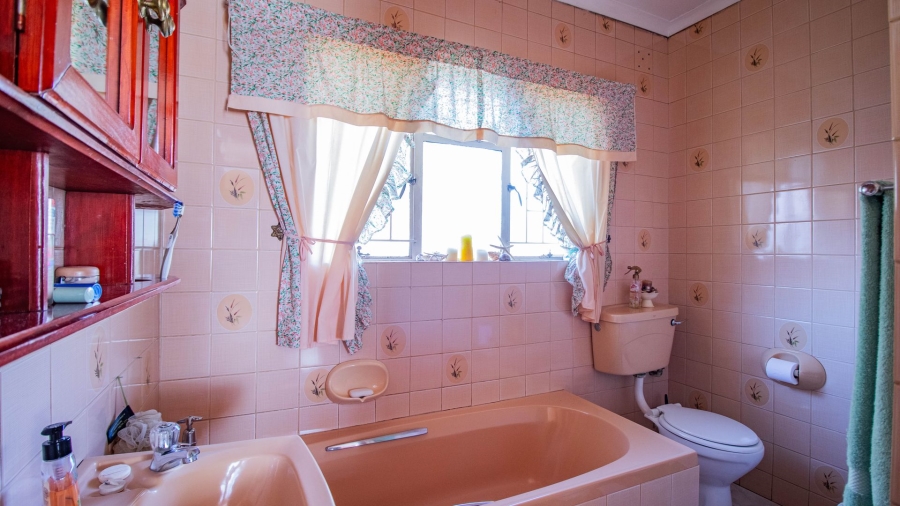 3 Bedroom Property for Sale in Krugersrus Gauteng