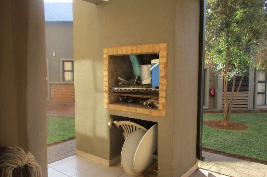 2 Bedroom Property for Sale in Pomona Gauteng