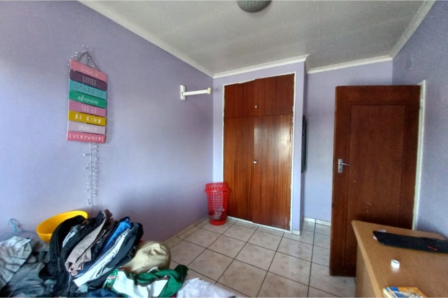 2 Bedroom Property for Sale in Klippoortjie Gauteng