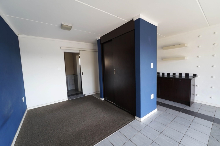 1 Bedroom Property for Sale in Dainfern Gauteng