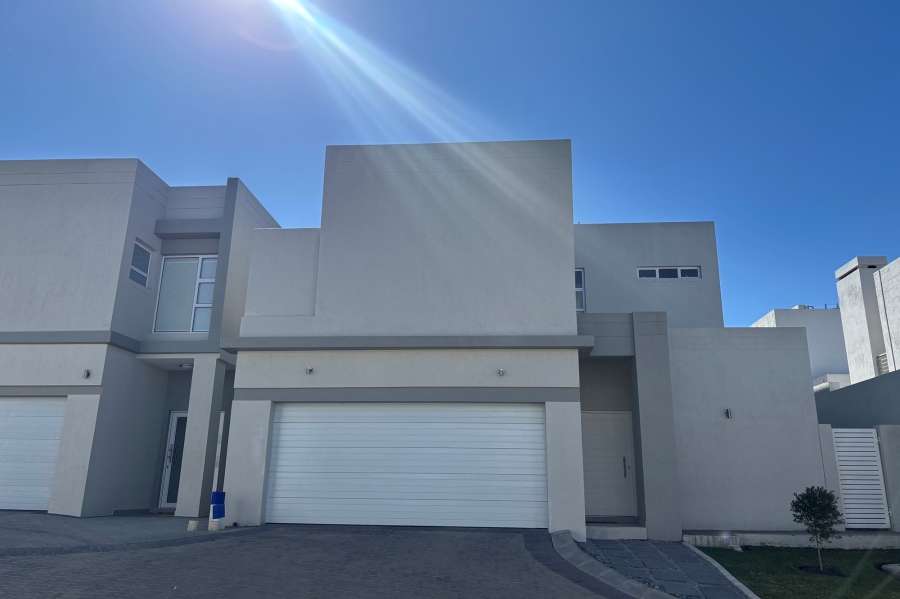 To Let 3 Bedroom Property for Rent in Bryanston Gauteng