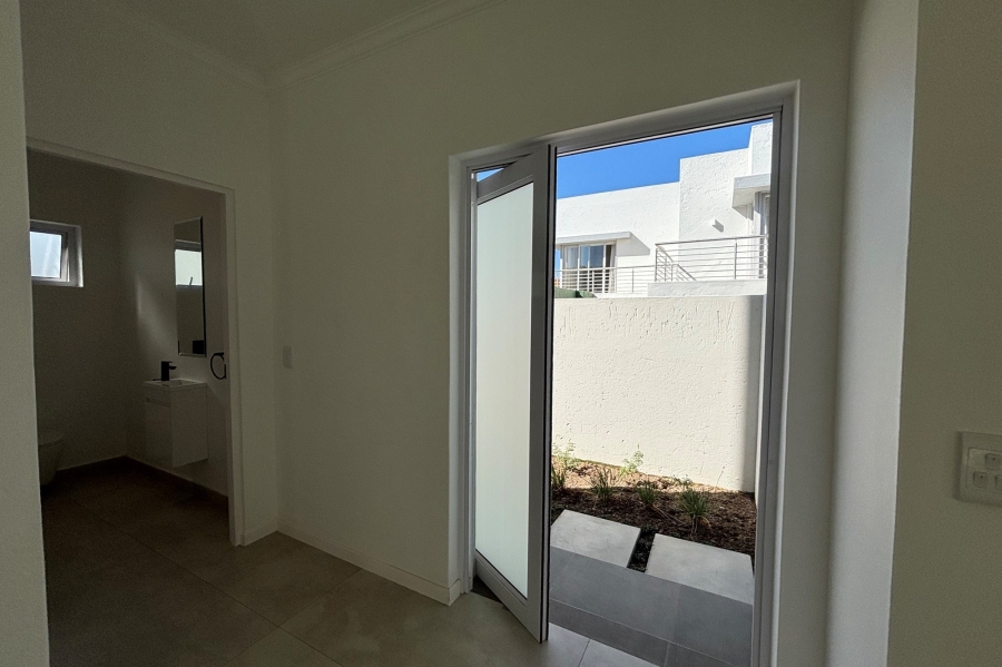 To Let 3 Bedroom Property for Rent in Bryanston Gauteng