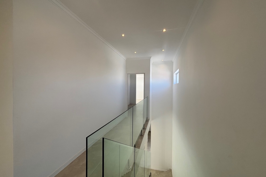 To Let 3 Bedroom Property for Rent in Bryanston Gauteng