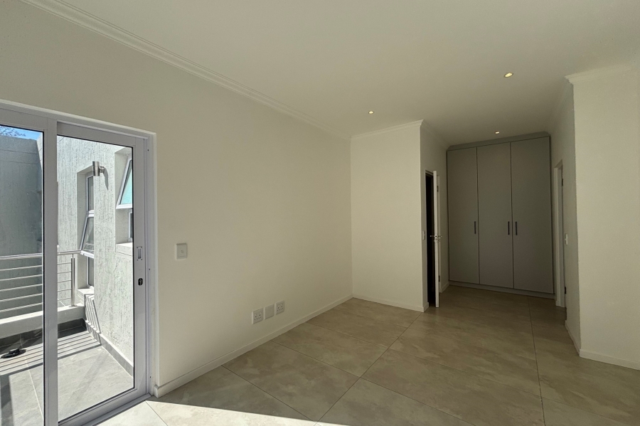 To Let 3 Bedroom Property for Rent in Bryanston Gauteng