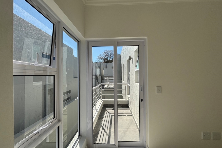 To Let 3 Bedroom Property for Rent in Bryanston Gauteng