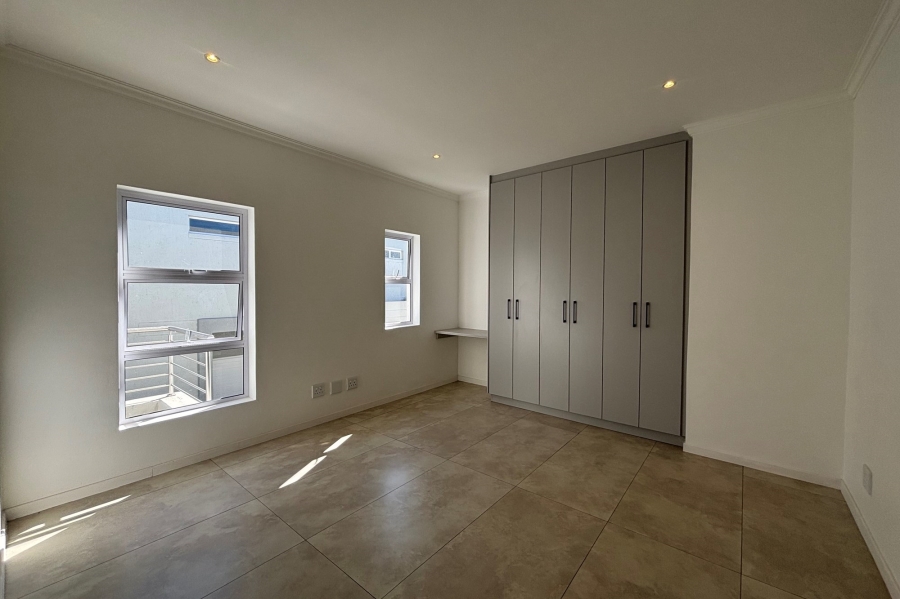 To Let 3 Bedroom Property for Rent in Bryanston Gauteng