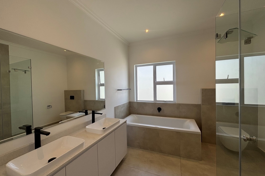 To Let 3 Bedroom Property for Rent in Bryanston Gauteng