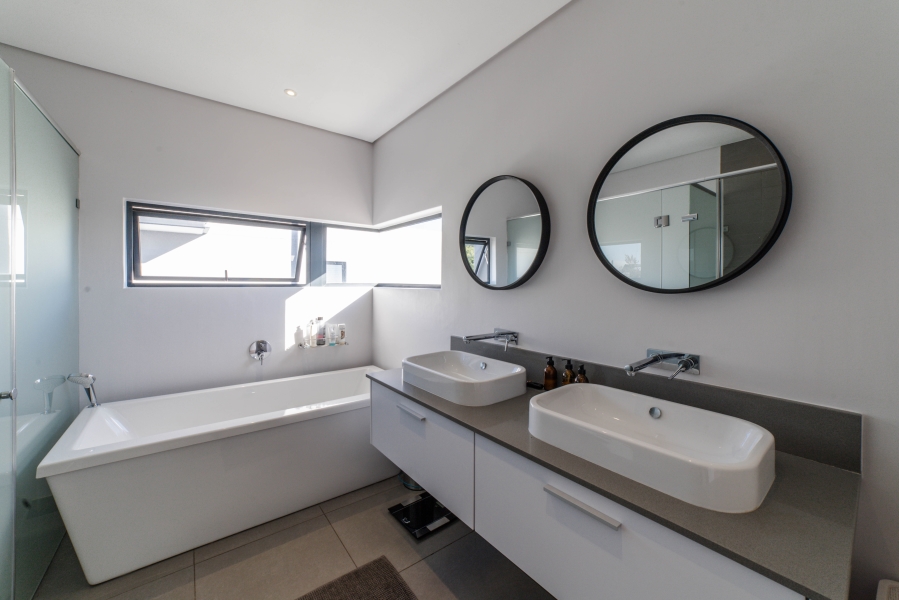 To Let 3 Bedroom Property for Rent in Steyn City Gauteng