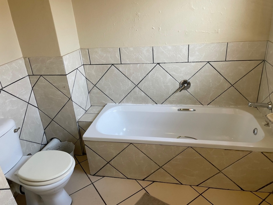 To Let 1 Bedroom Property for Rent in Krugersdorp Gauteng