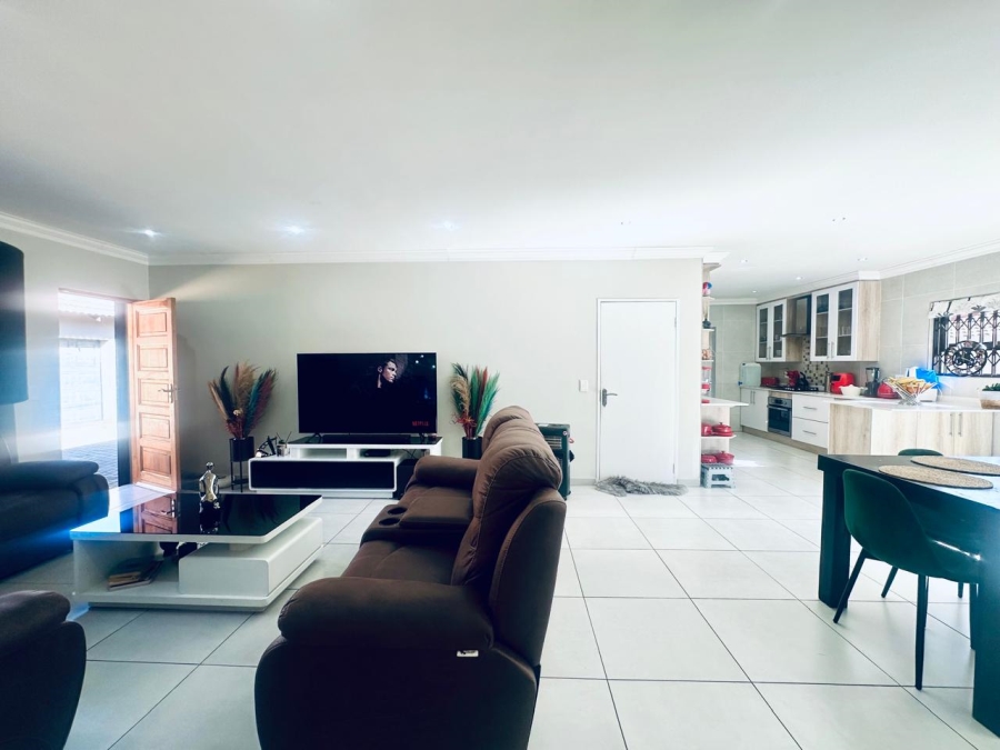 3 Bedroom Property for Sale in New Redruth Gauteng