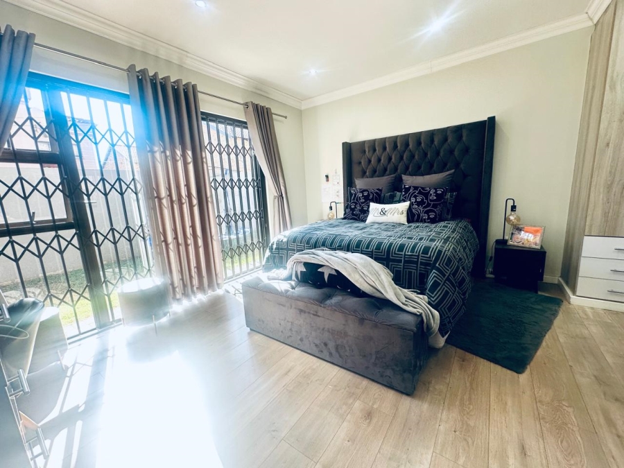 3 Bedroom Property for Sale in New Redruth Gauteng