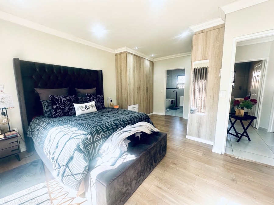 3 Bedroom Property for Sale in New Redruth Gauteng
