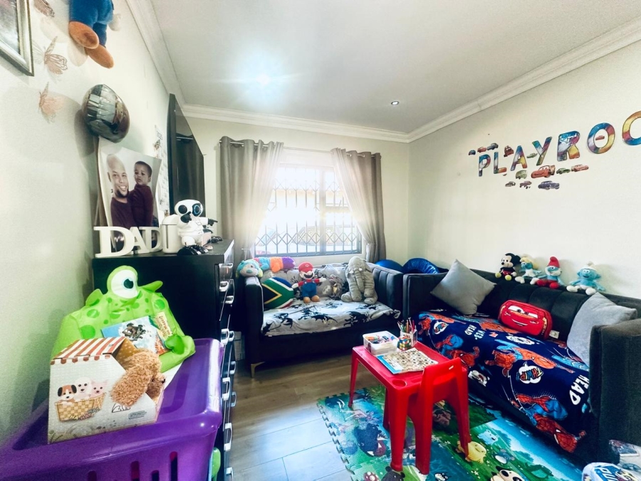 3 Bedroom Property for Sale in New Redruth Gauteng
