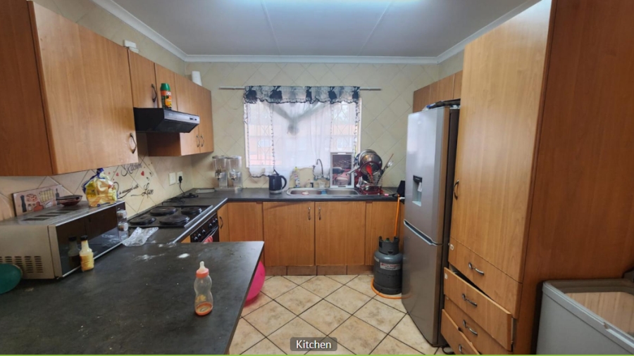 2 Bedroom Property for Sale in Cason Gauteng