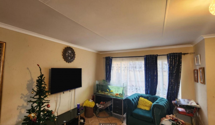 2 Bedroom Property for Sale in Cason Gauteng