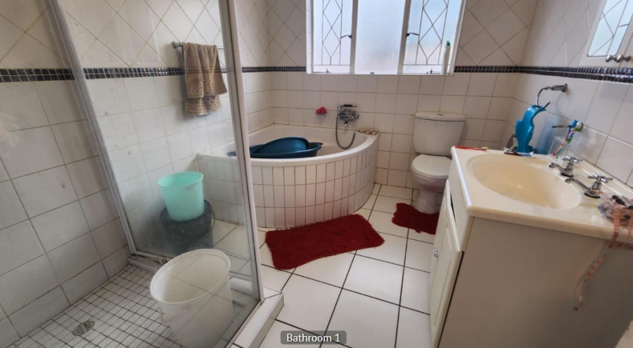 2 Bedroom Property for Sale in Cason Gauteng