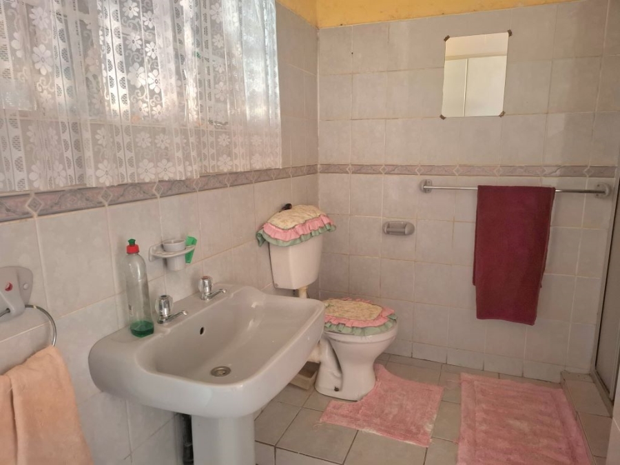 5 Bedroom Property for Sale in Westonaria Gauteng