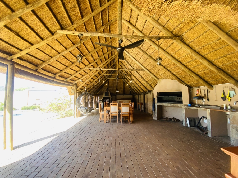 6 Bedroom Property for Sale in Alberante Gauteng