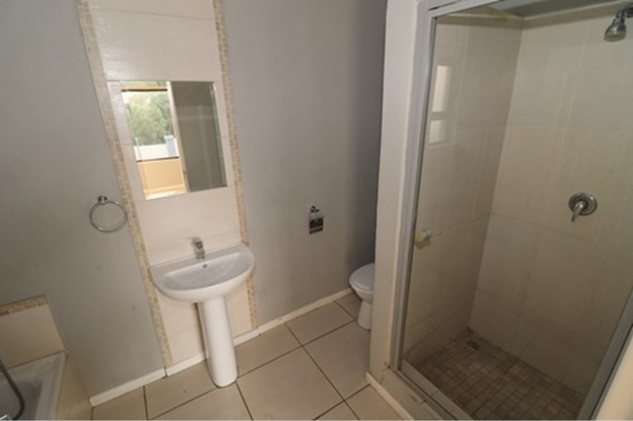 2 Bedroom Property for Sale in Honeydew Gauteng