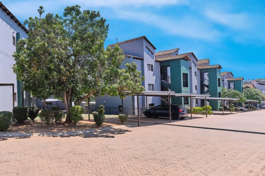 2 Bedroom Property for Sale in Honeydew Gauteng