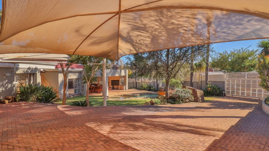 3 Bedroom Property for Sale in Vorna Valley Gauteng
