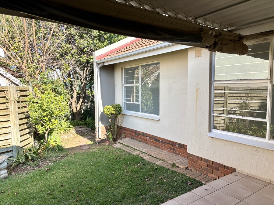 2 Bedroom Property for Sale in Bryanston Gauteng