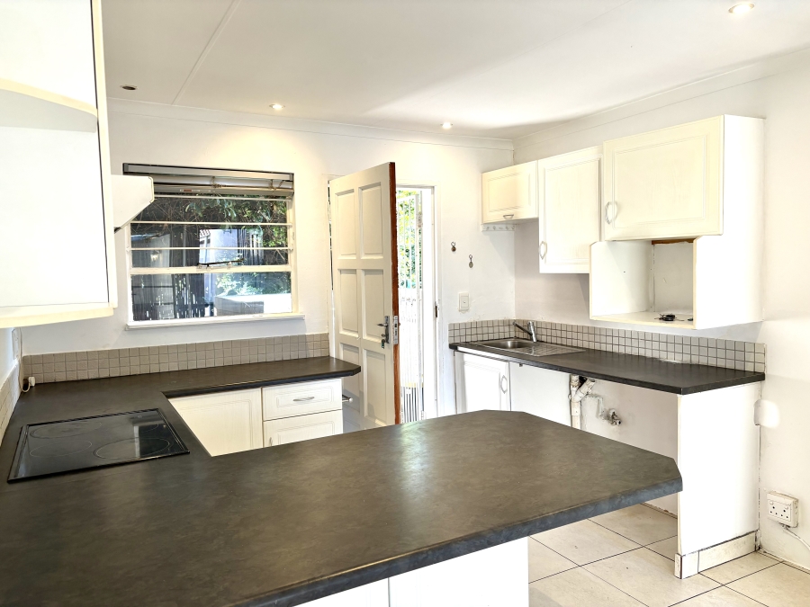 2 Bedroom Property for Sale in Bryanston Gauteng