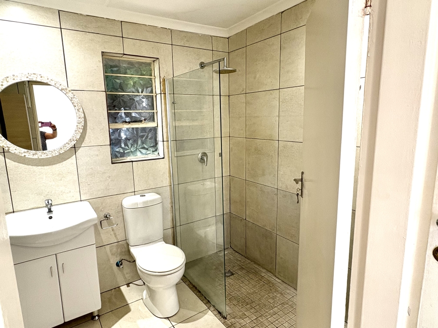 2 Bedroom Property for Sale in Bryanston Gauteng