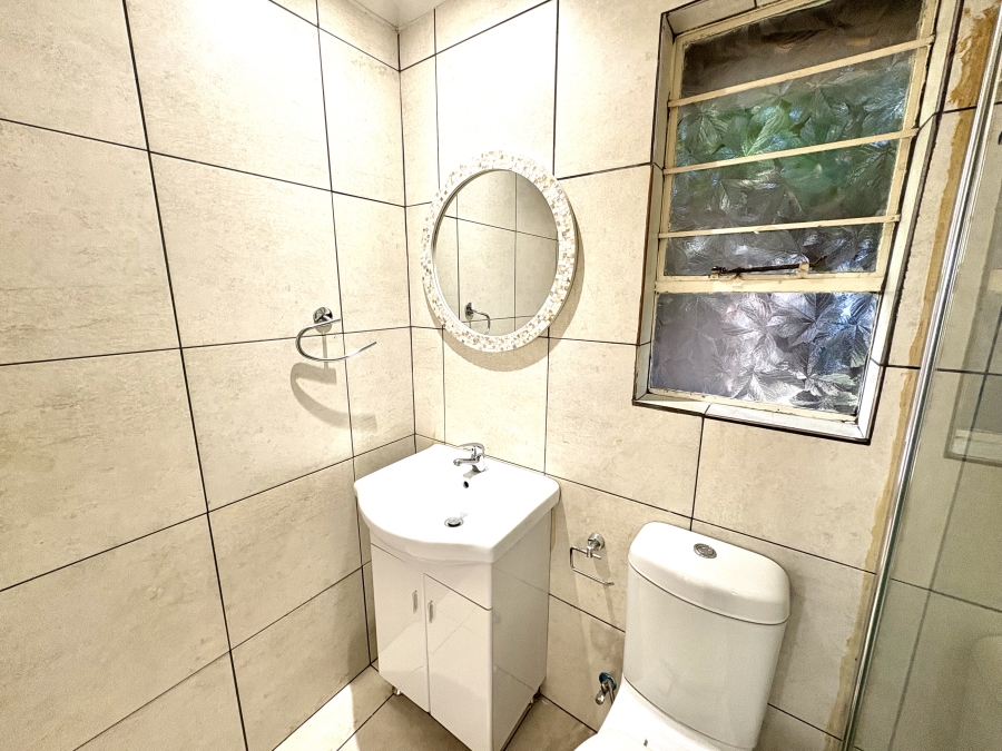 2 Bedroom Property for Sale in Bryanston Gauteng