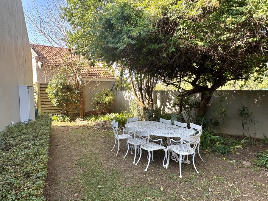 2 Bedroom Property for Sale in Bryanston Gauteng
