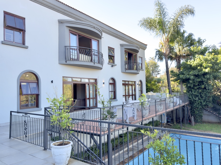 5 Bedroom Property for Sale in Waterkloof Ridge Gauteng