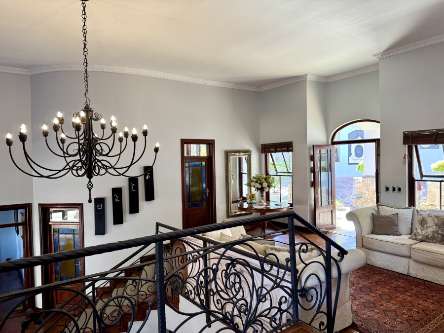 5 Bedroom Property for Sale in Waterkloof Ridge Gauteng