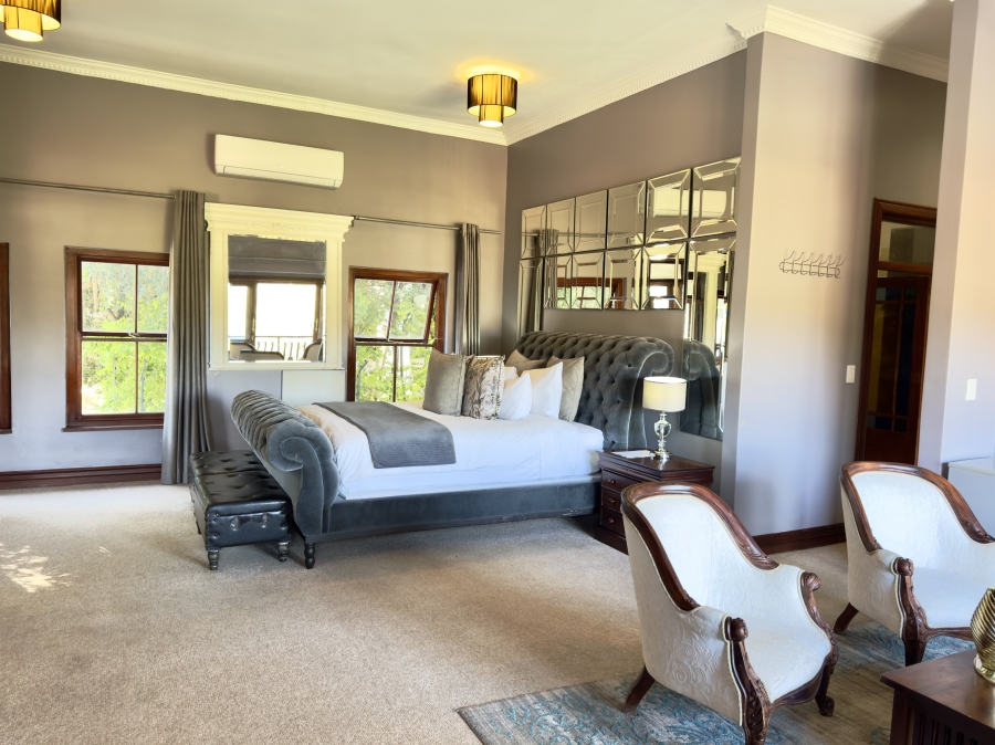 5 Bedroom Property for Sale in Waterkloof Ridge Gauteng