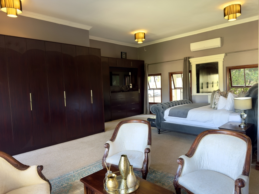 5 Bedroom Property for Sale in Waterkloof Ridge Gauteng