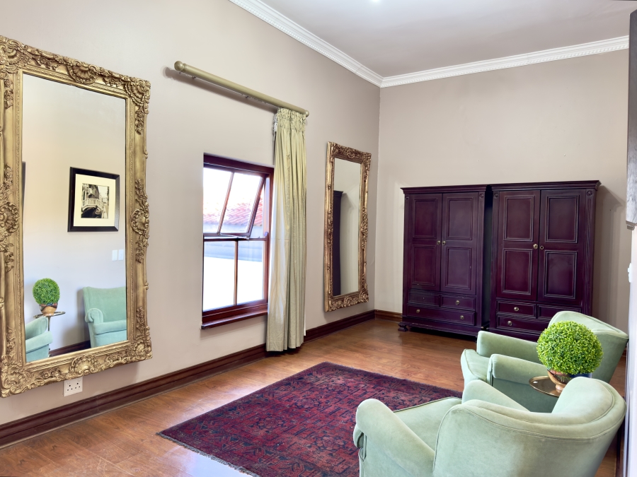5 Bedroom Property for Sale in Waterkloof Ridge Gauteng