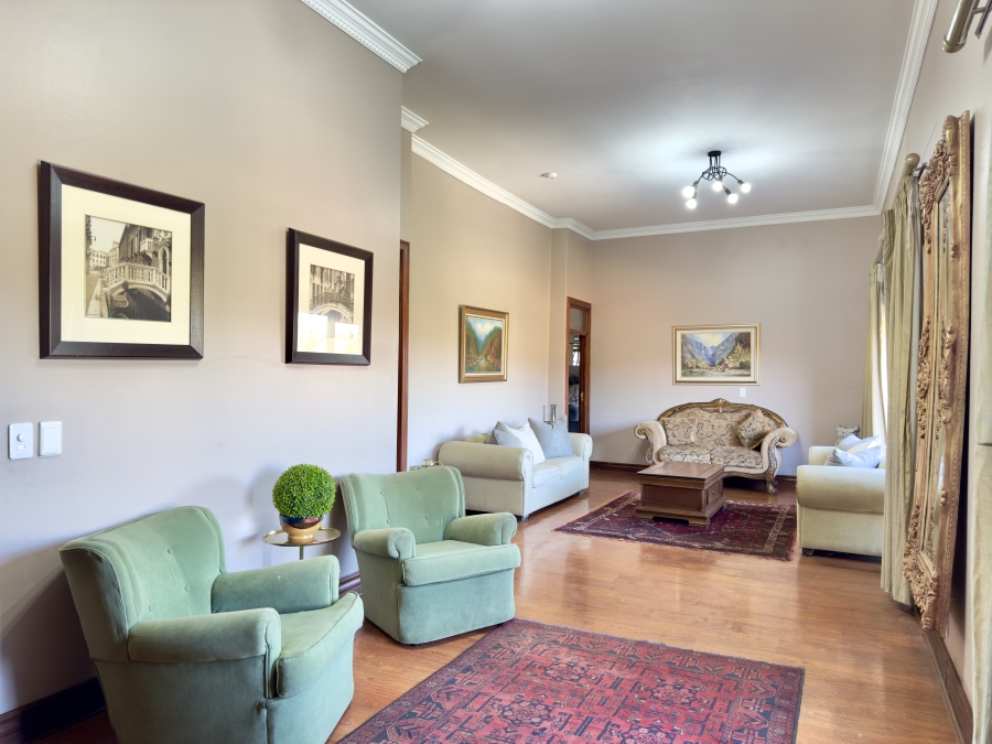5 Bedroom Property for Sale in Waterkloof Ridge Gauteng