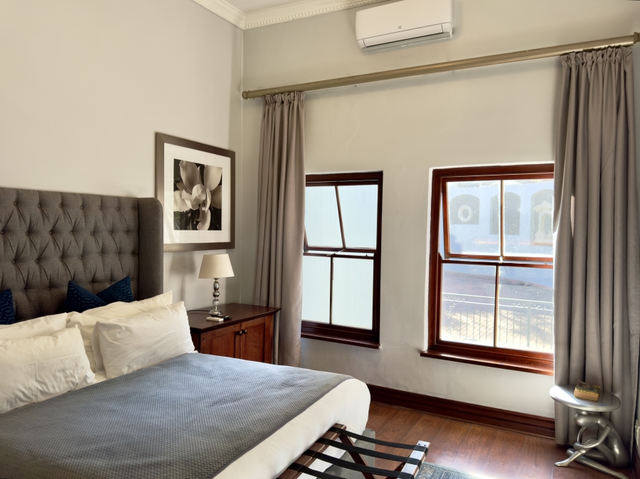 5 Bedroom Property for Sale in Waterkloof Ridge Gauteng