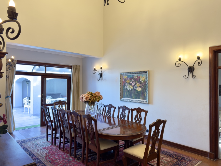 5 Bedroom Property for Sale in Waterkloof Ridge Gauteng