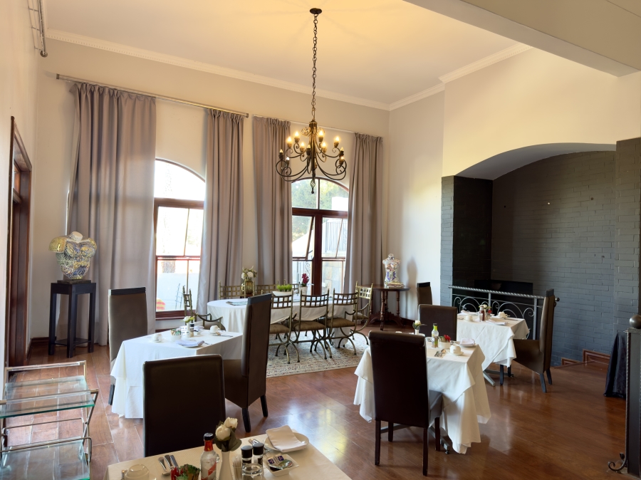 5 Bedroom Property for Sale in Waterkloof Ridge Gauteng