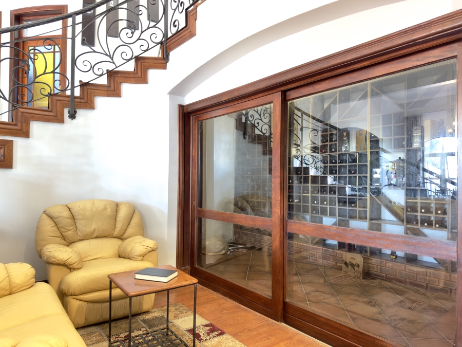 5 Bedroom Property for Sale in Waterkloof Ridge Gauteng