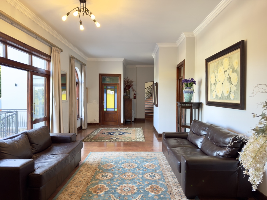 5 Bedroom Property for Sale in Waterkloof Ridge Gauteng