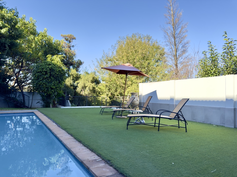 5 Bedroom Property for Sale in Waterkloof Ridge Gauteng